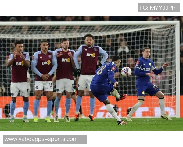 普特拉斯回应巴黎报价拒绝传闻强调身披球衣的意义 普特拉斯回应巴黎报价拒绝传闻强调身披球衣的意义